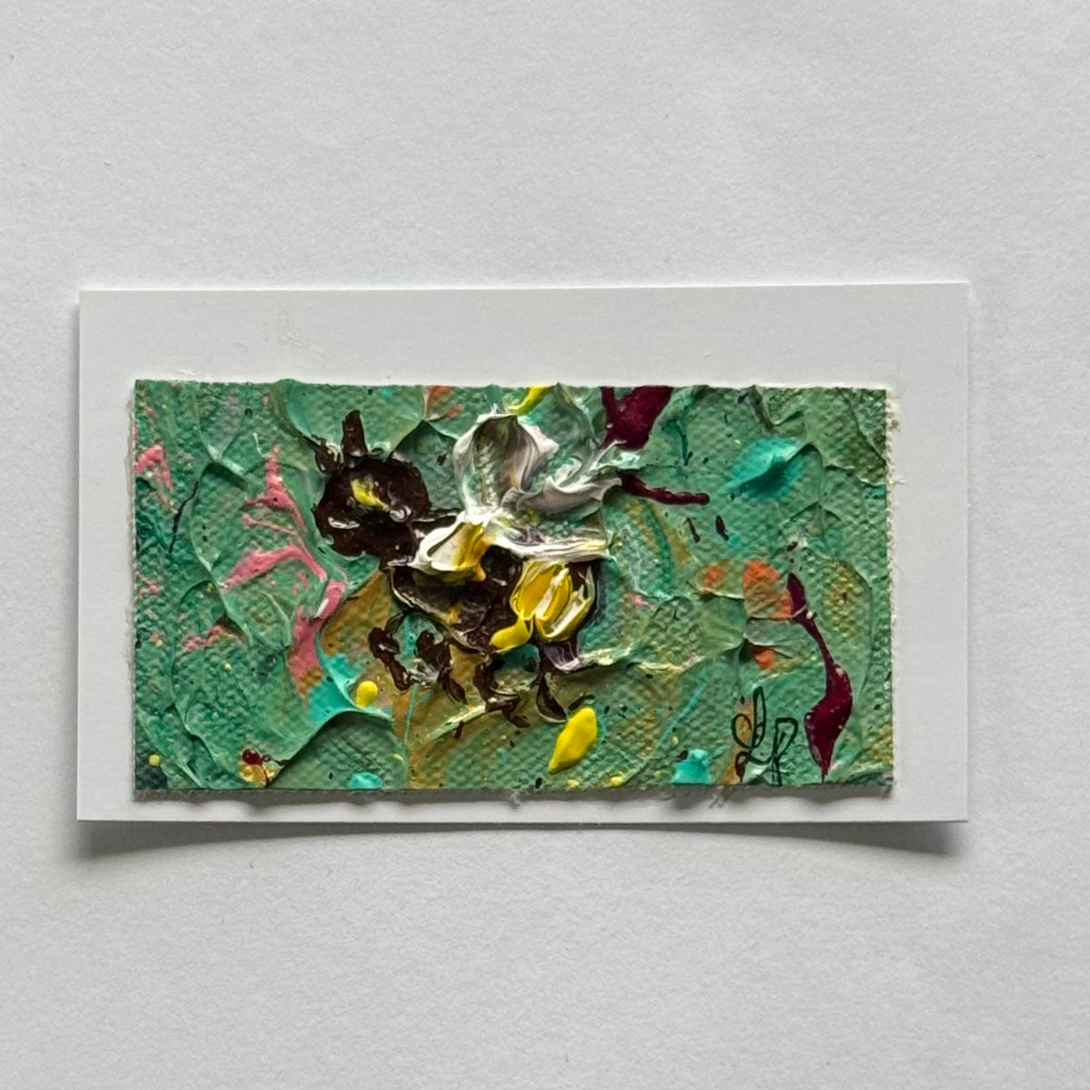 Little Pollinator No. 048 Glow