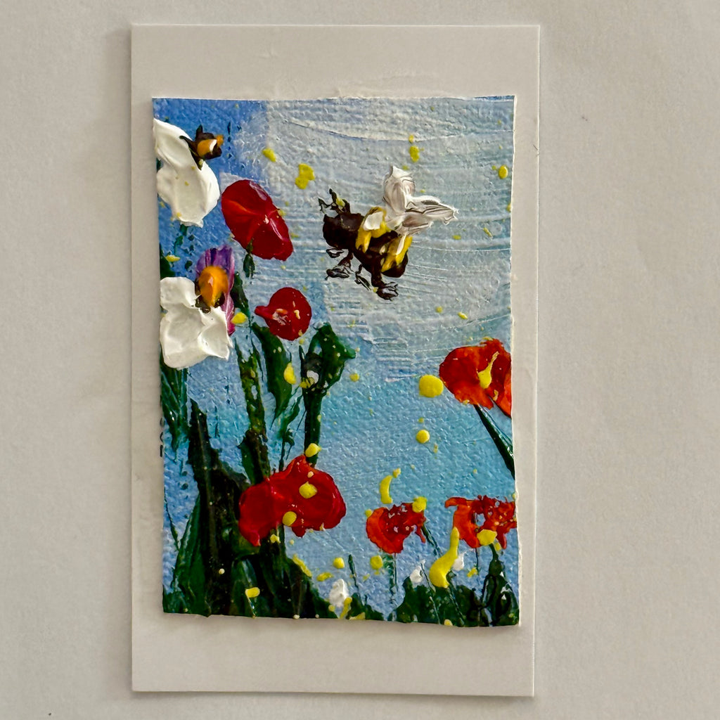 Little Pollinator No. 005 Light